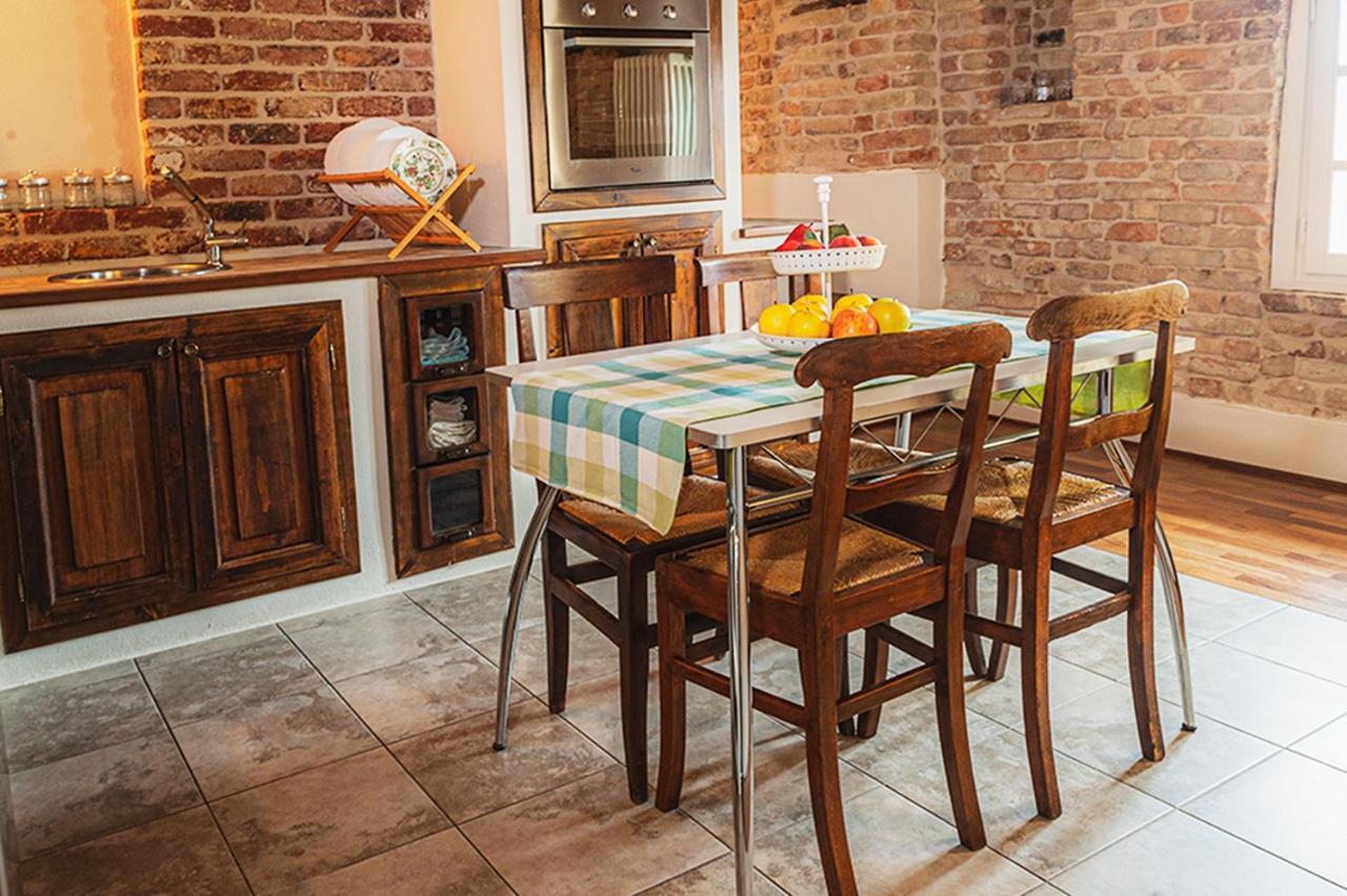 Il Giardino Sul Tetto B&B グアレーネ エクステリア 写真