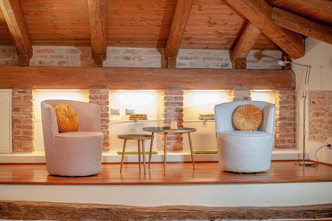 Il Giardino Sul Tetto B&B グアレーネ エクステリア 写真