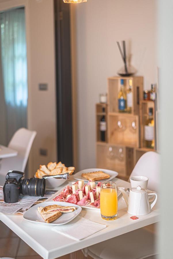 Il Giardino Sul Tetto B&B グアレーネ エクステリア 写真