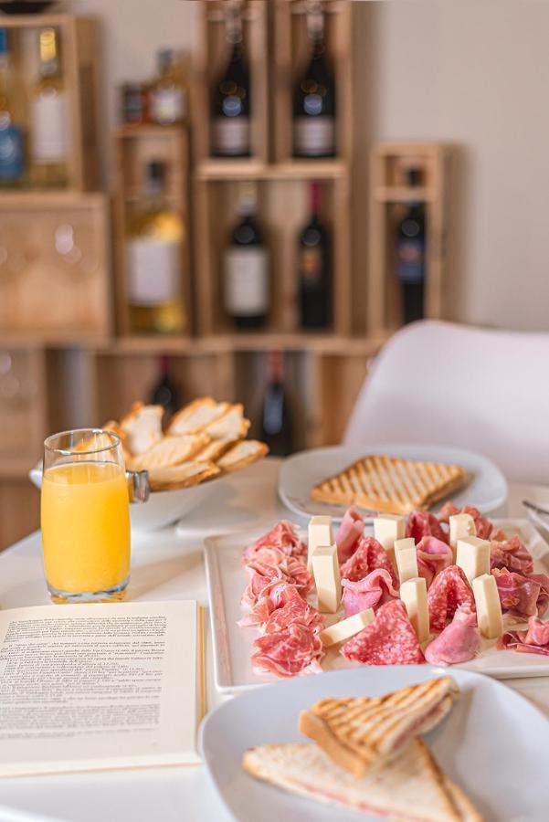 Il Giardino Sul Tetto B&B グアレーネ エクステリア 写真